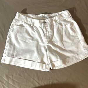 Old Navy 8R / 8 Standard The sweetheart white denim shirts